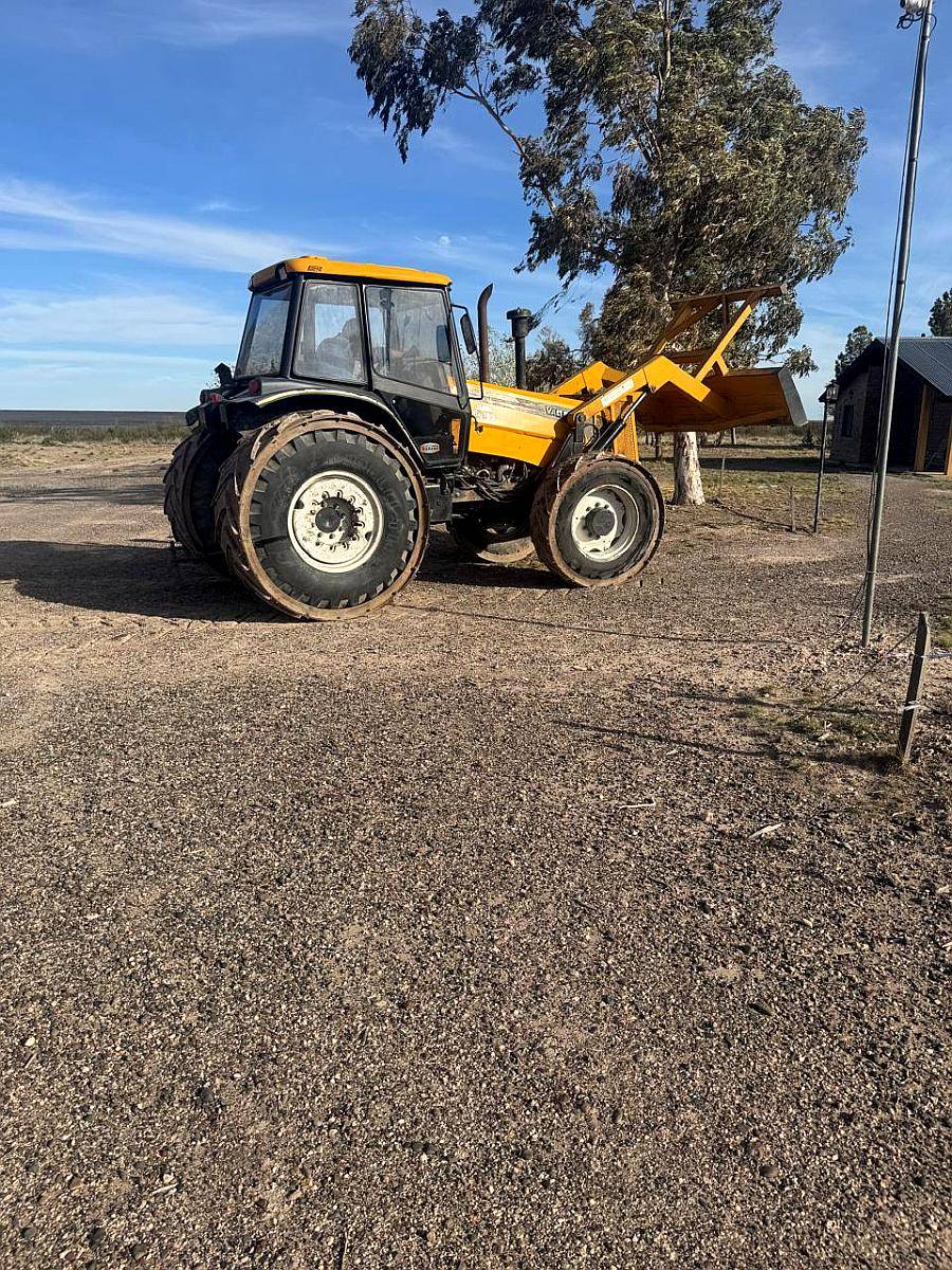 Bh 165, 4x4, 2007, 7.100kg, Marca Valtra