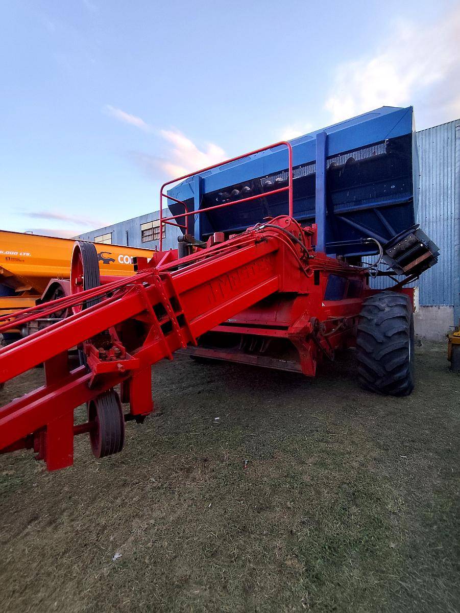 Cosechadora Colombo - 2 Hileras - Cinta de Descarga