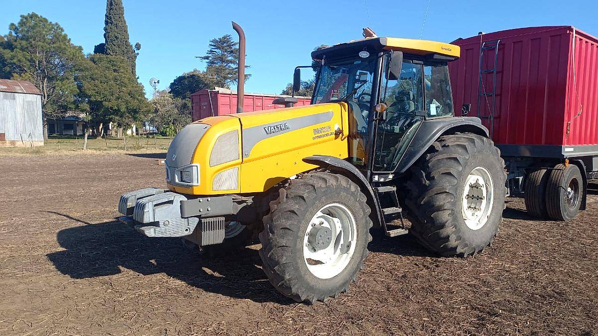 Tractor Valtra 140 HP - Unica Mano