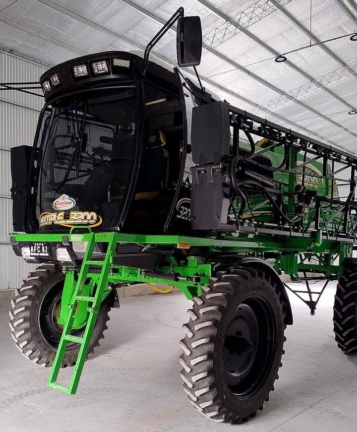 Pulverizadora Metalfor 3200. Deutz 160. Reacondicionada.