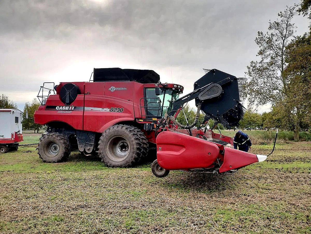 Case IH 8230. año 2018. 370hp. 2500hs Trilla. Draper.