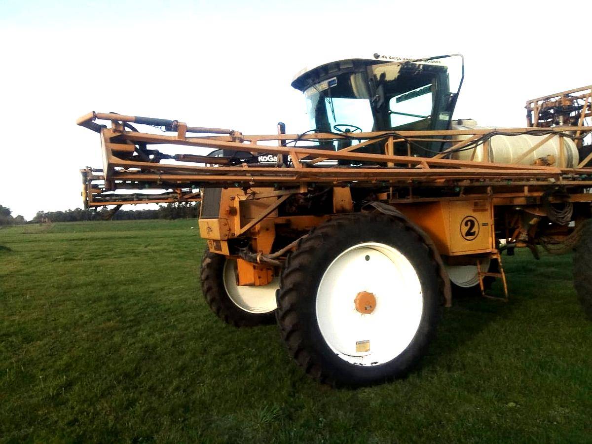 Pulverizadora Terrestre Autopropulsada- AG Chem RO Gator 854
