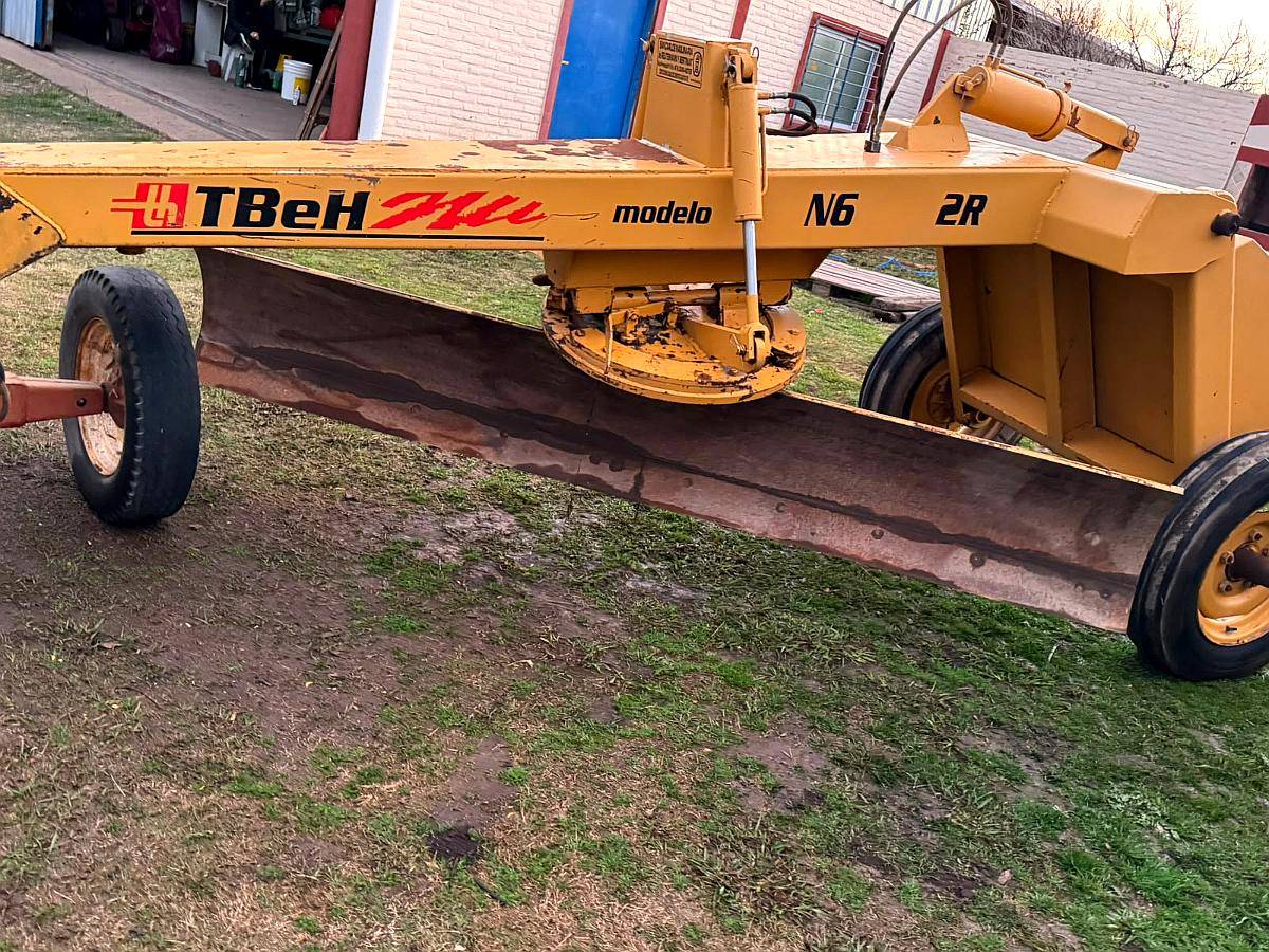 Niveladora Tbeh N6 2r