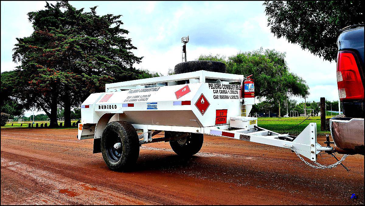 Acoplado Cisterna de 1.500 Lts. de Capacidad Homologado