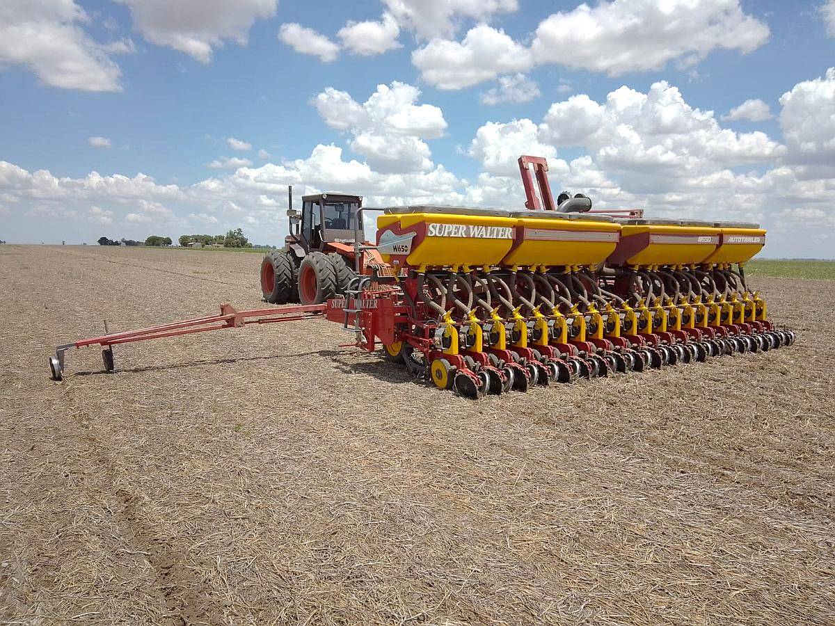 Sembradora Super Walter W650 de 20 Lineas a 35 cm Nuematica