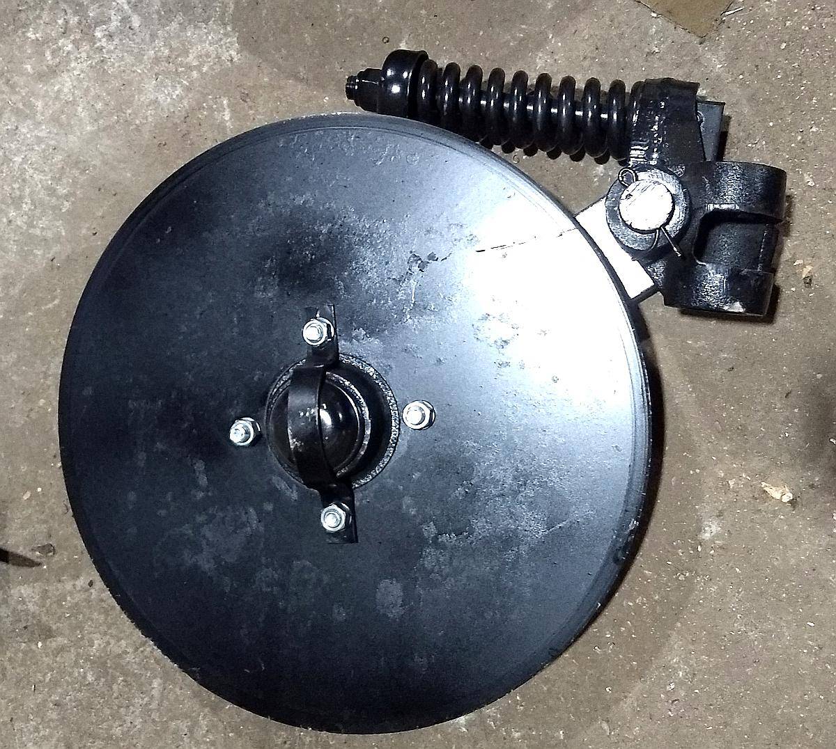 Cuchilla de Corte con Resorte para Descompactador - Paratil