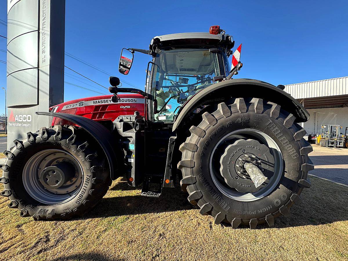 Mf 8737 / 370hp / Cabina y 3 Puntos