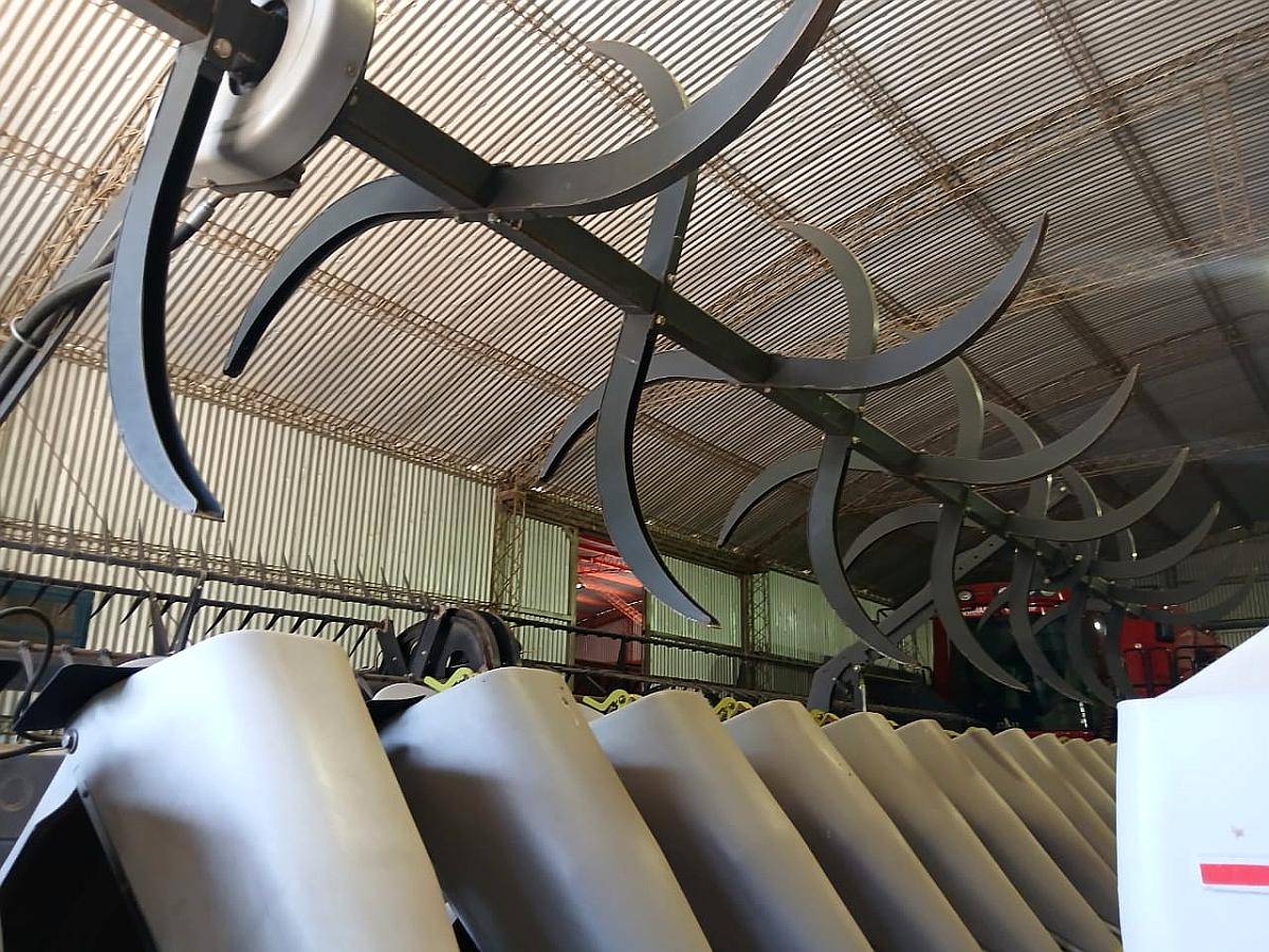 Allochis Modelo: Hilomen 18 Surcos a 0.525 cm C/paleteador