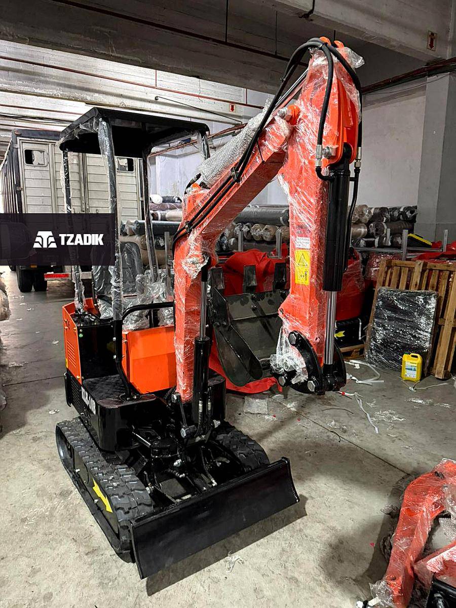 Excavadora Compacta con Orugas de Goma de 1t