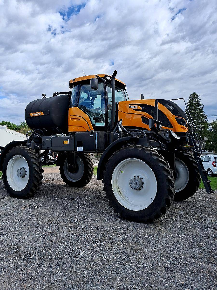 Pulverizadora Valtra R 535