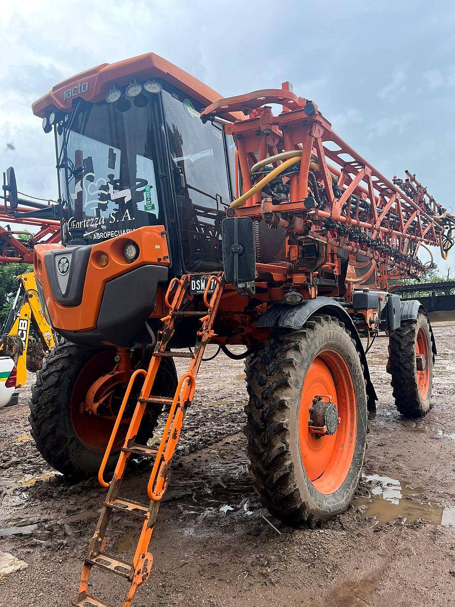 Fertilizadora Autop. Jacto Uniport 4530