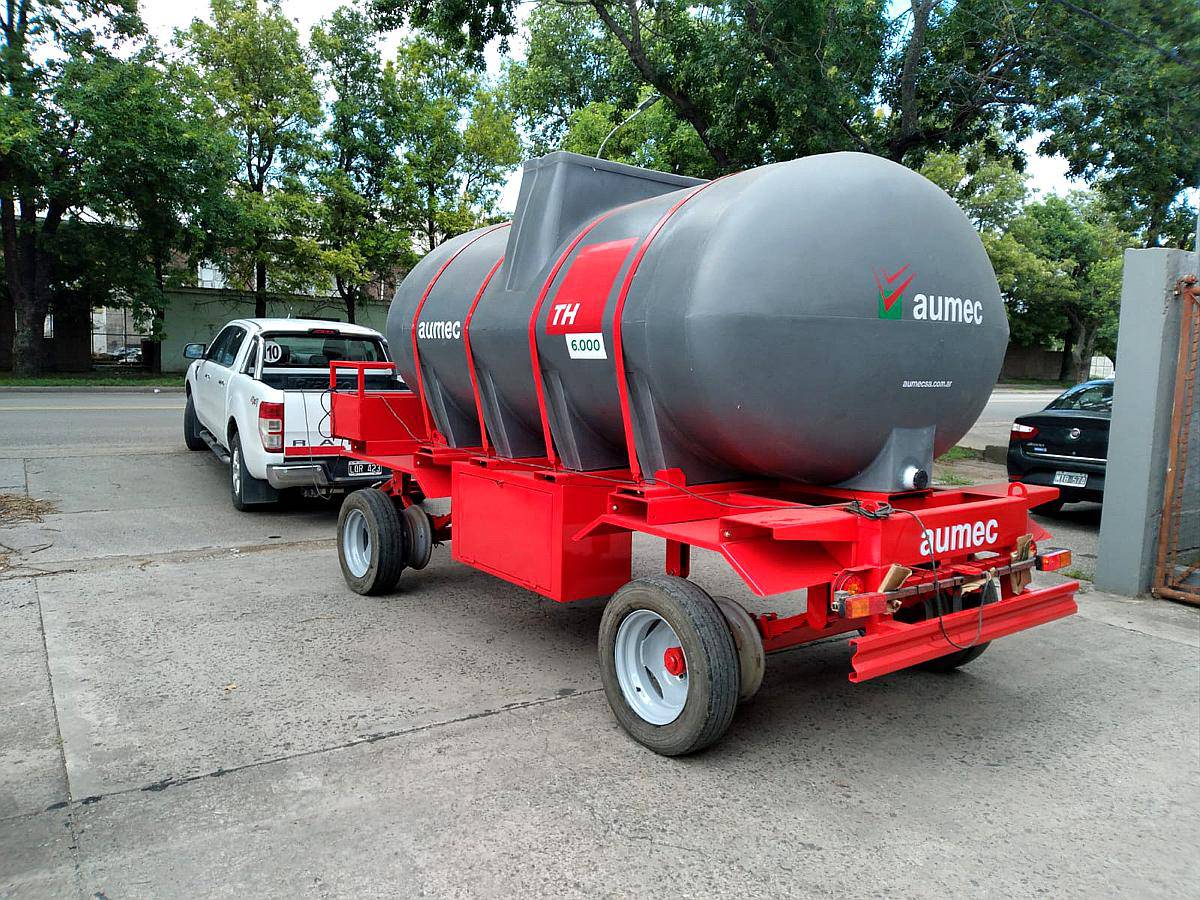 Acoplado Tanque 6000 Lts