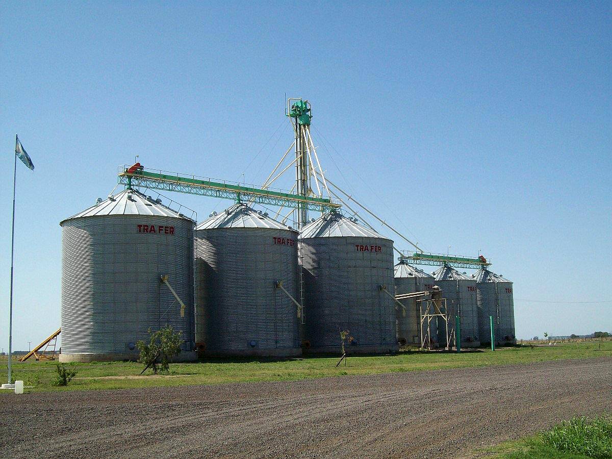Silos Fondo Cónico Subterráneo - Riego y Silos