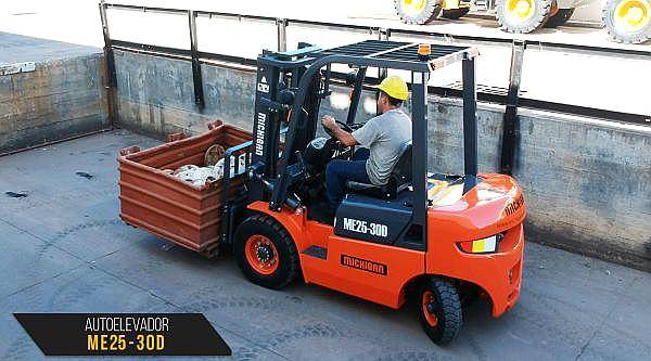 Autoelevador Michigan ME25 - 30