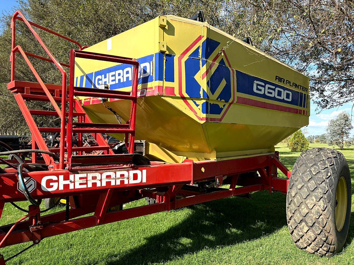 Sembrada Gherardi G-600 Airplanter 30 a 42 Tolva 13.000lts