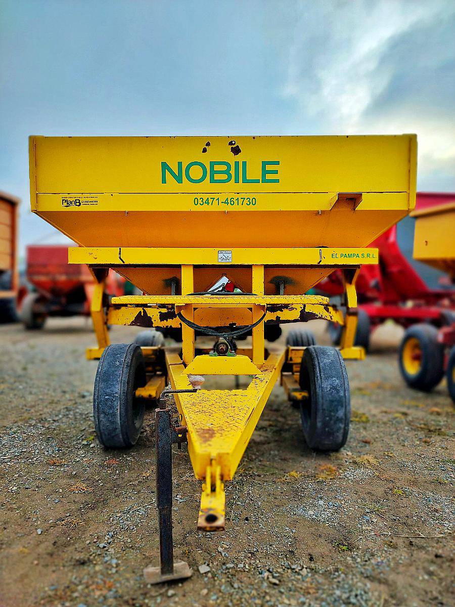 Fertilizadora Nobile 3300 Dolbie