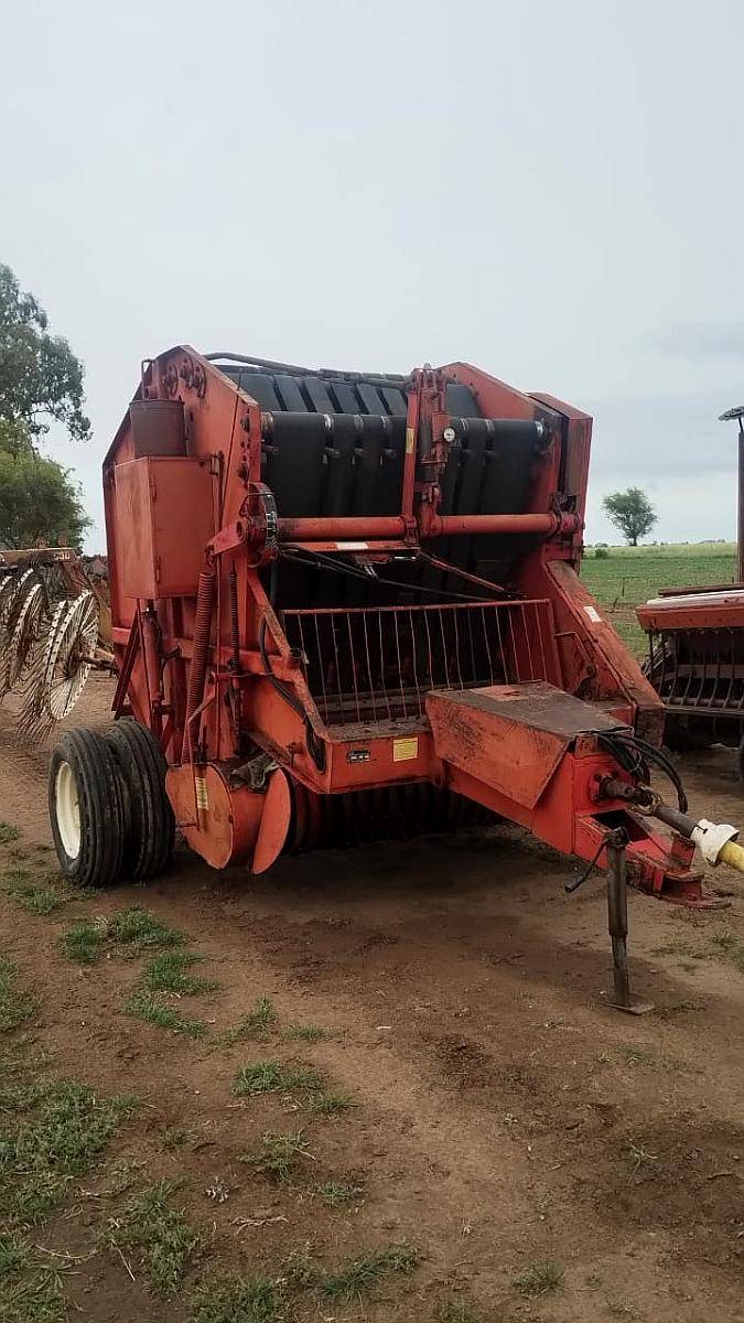 Rotoenfardadora Mainero Modelo 5850
