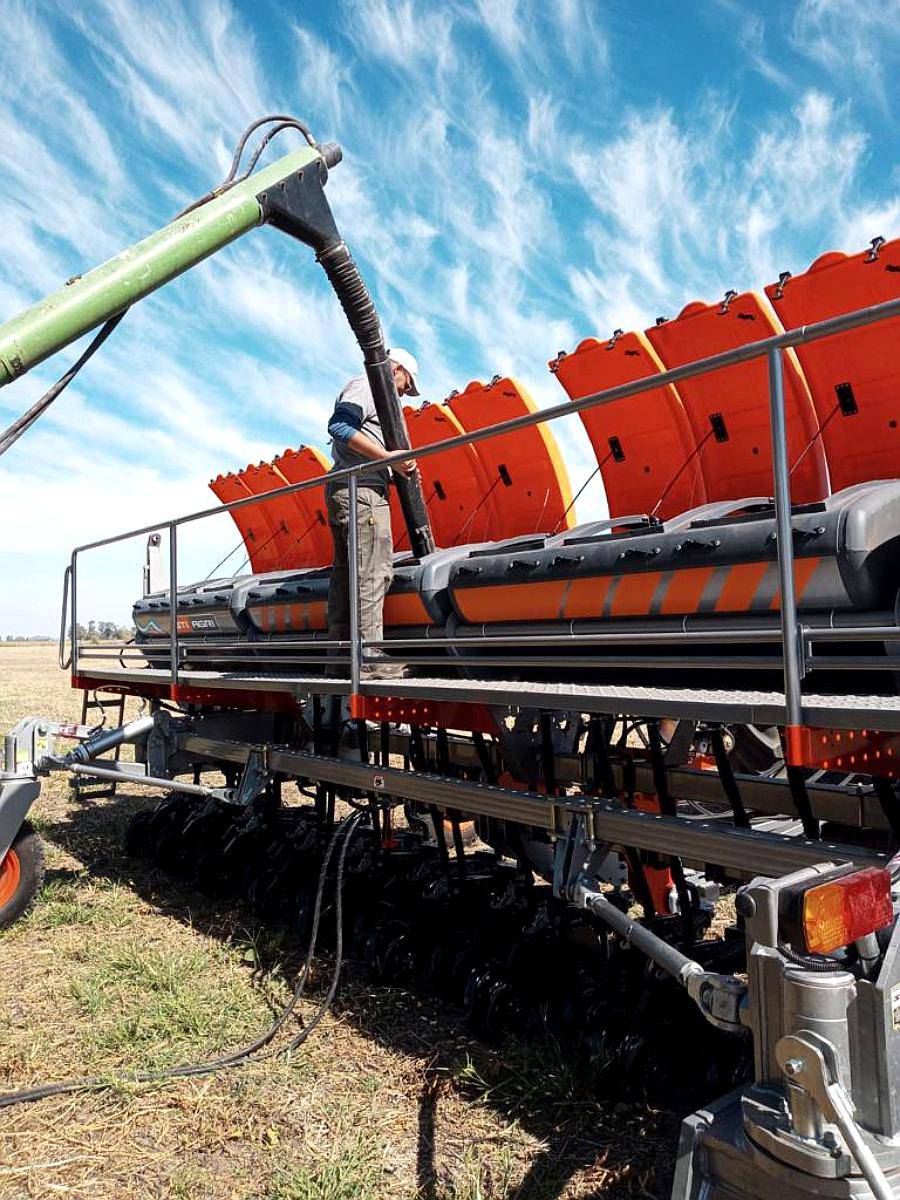 Fertilizadora, Incorporadora BTI Agri, Nueva.