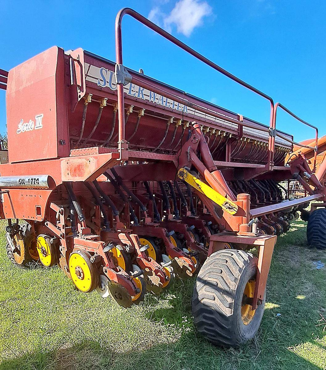 Sembradora Super Walter Grano Fino 31 Surcos a 21cm