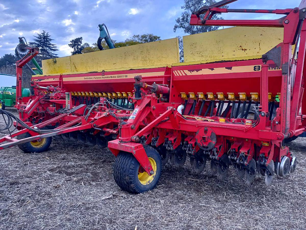 Sembradora Bertini 32.000 Neumatica