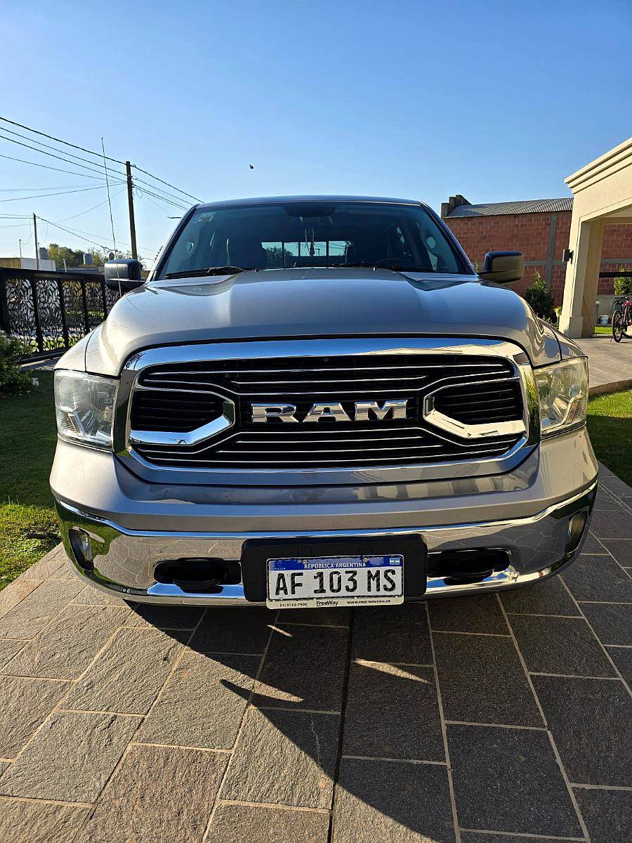 Vendo RAM 1500 2022