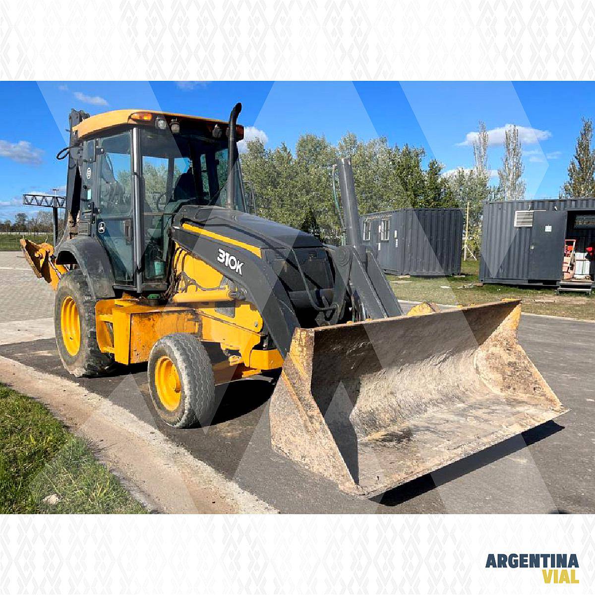 John Deere 310k (id740)