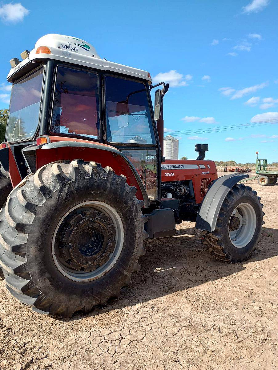Tractor Massey Ferguson 299