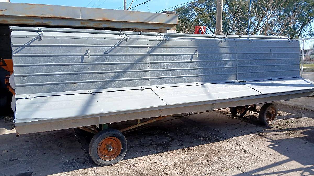Comedero Móvil 6mts Chapa Galvanizada