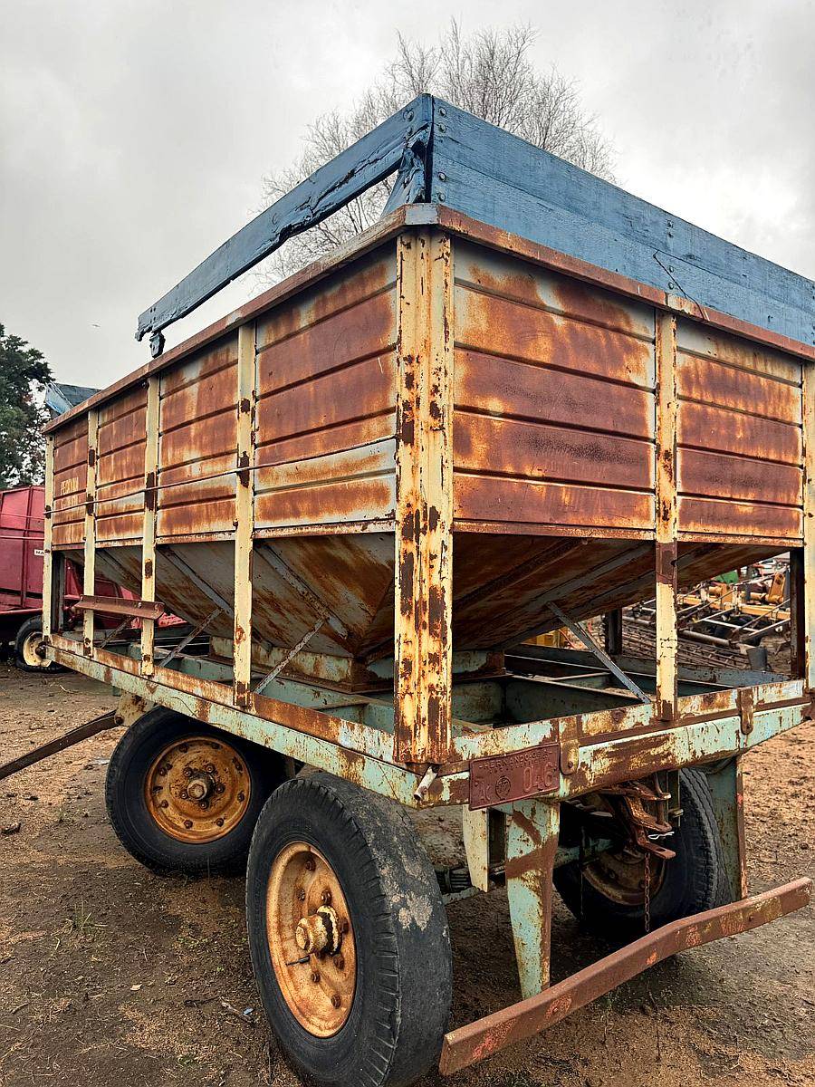 Tolva Semillera sin Divisorio Usada