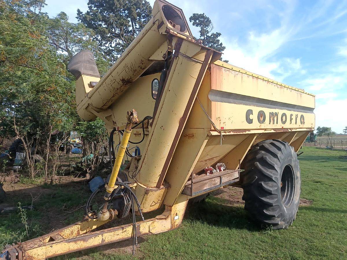 Tolva Comofra 14.000 Kg