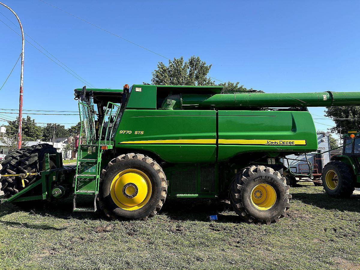 Vendo o Cambio por Campo Equipo Completo o Cosechadora