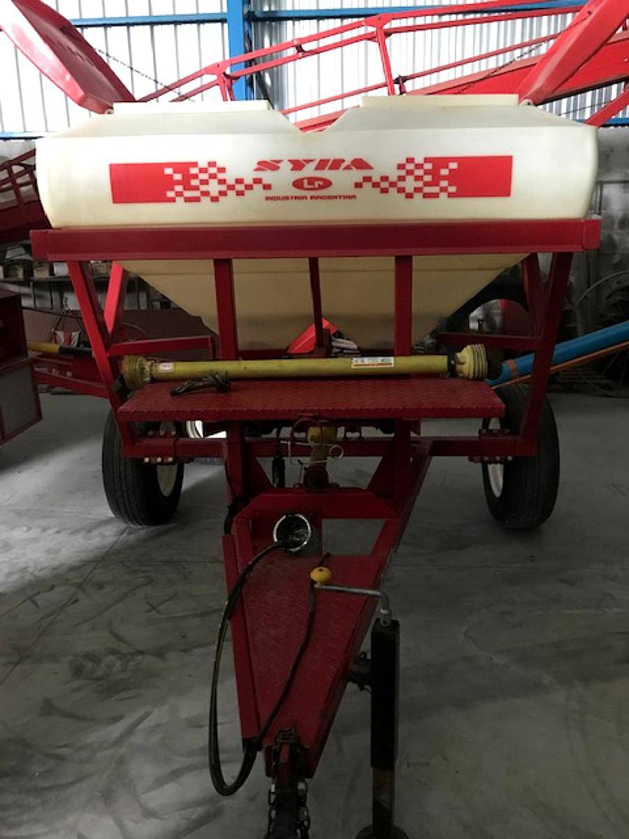 Fertilizadora Syra 1500 Kilos