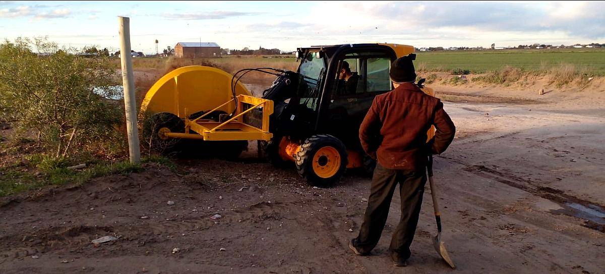 Sanjadora Hidráulica Bisonte Adaptable a Pala o Retro