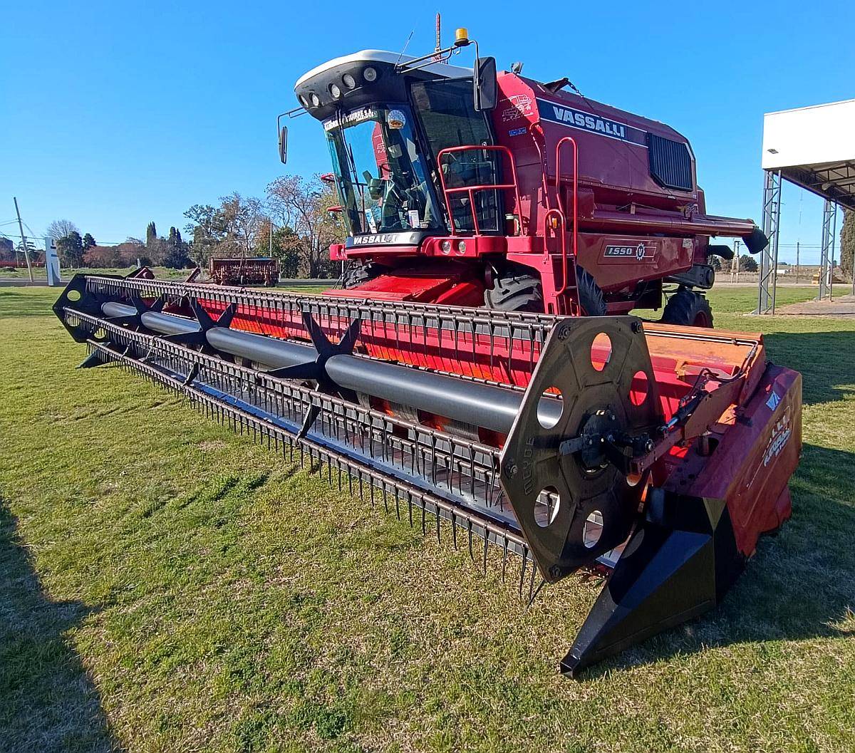 Cosechadora Vassalli 1550 - año 2011 - Usada.