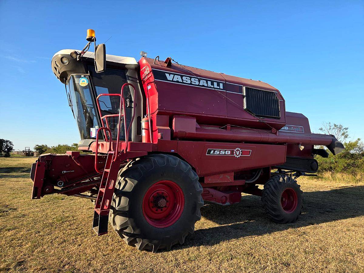Cosechadora Vasalli 1550 año 2007