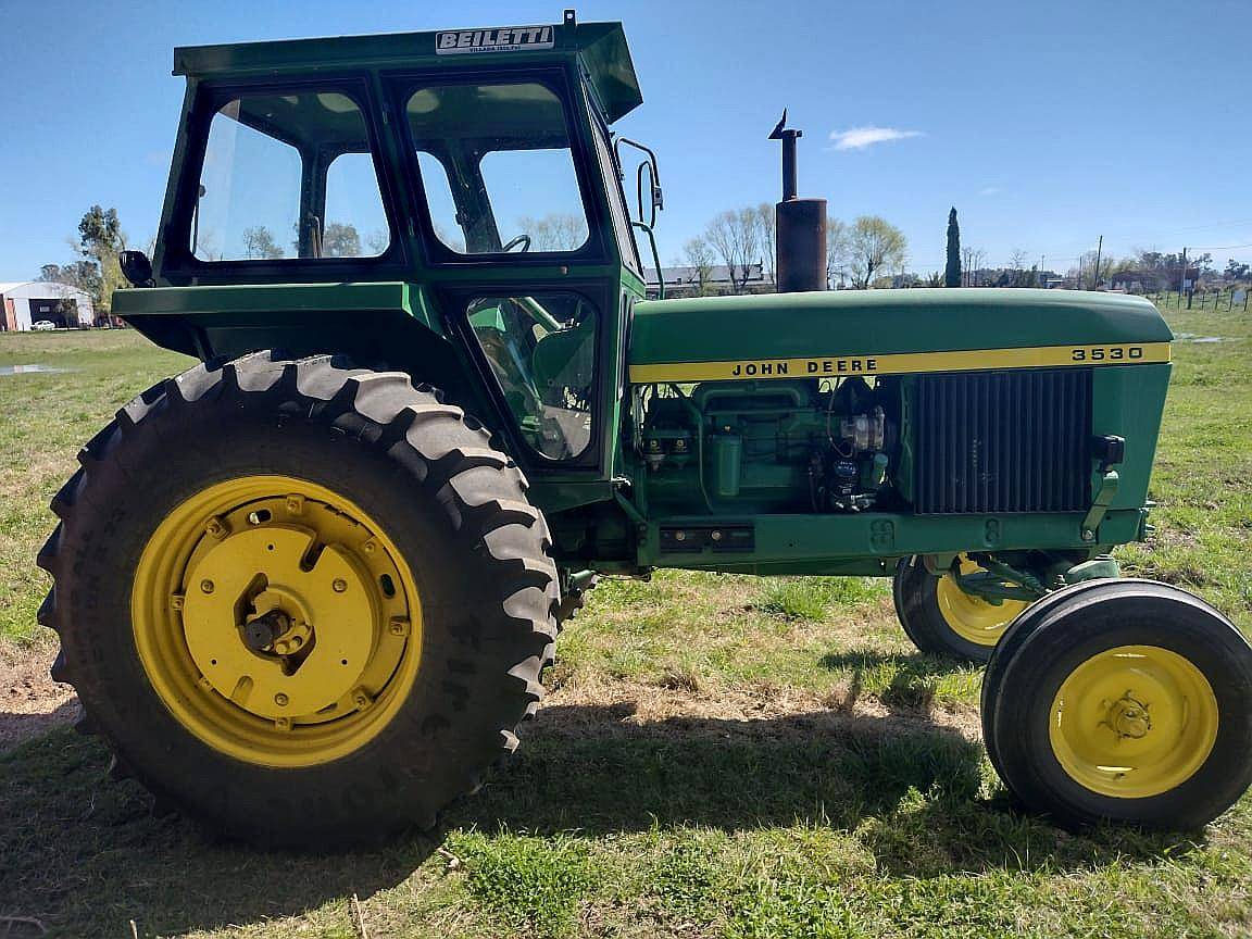 Tractor John Deere 3530