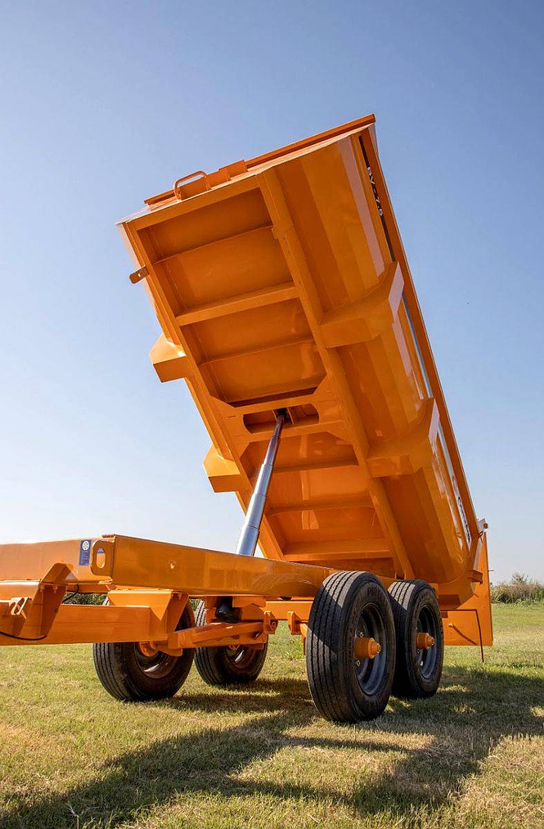 Batea Volcadora con Balancin 7,5 M3 / 8 TN Comofra