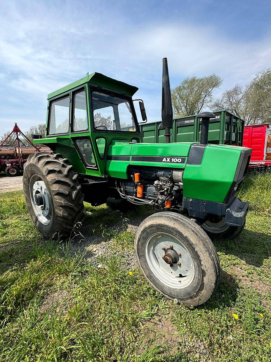 Tractor Deuzt AX100 año 1985
