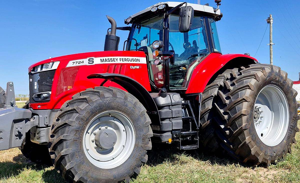 Tractor Agrícola Massey Ferguson Mf7724s