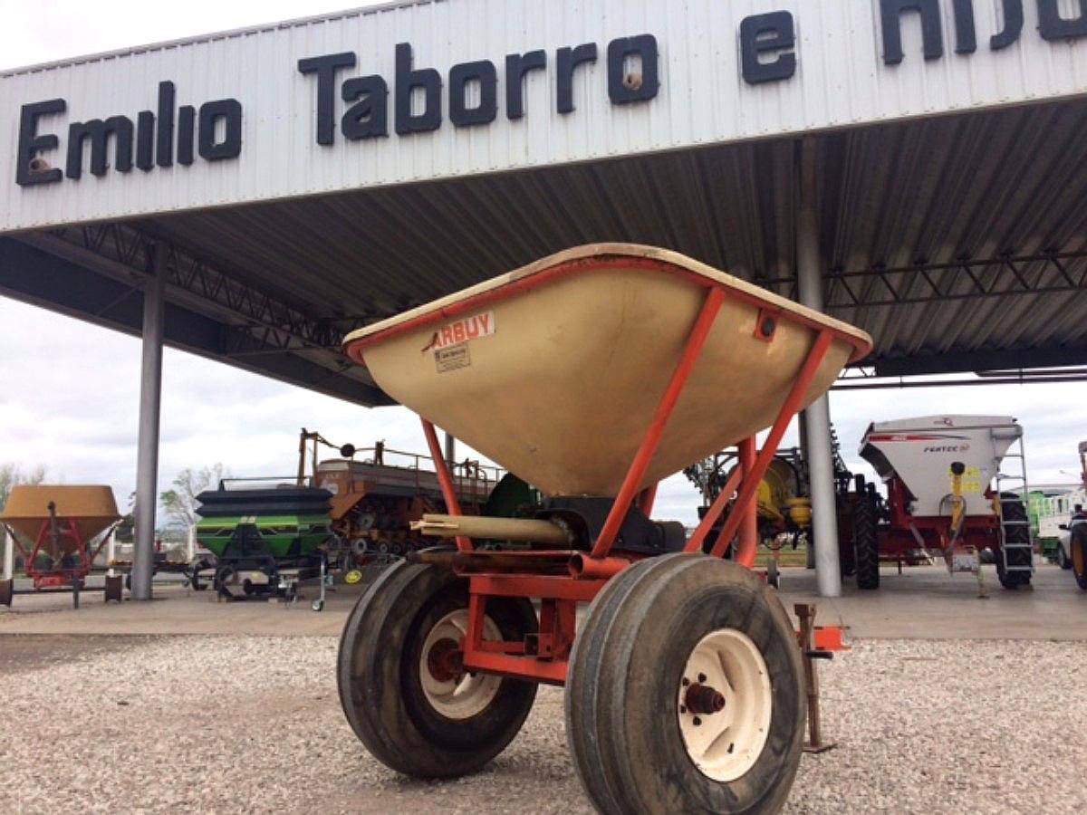 Fertilizadora Barbuy 600 a Péndulo