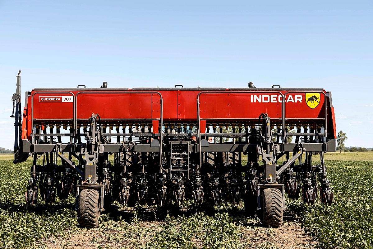Sembradora Indecar - Guerrera 707 (combinada)