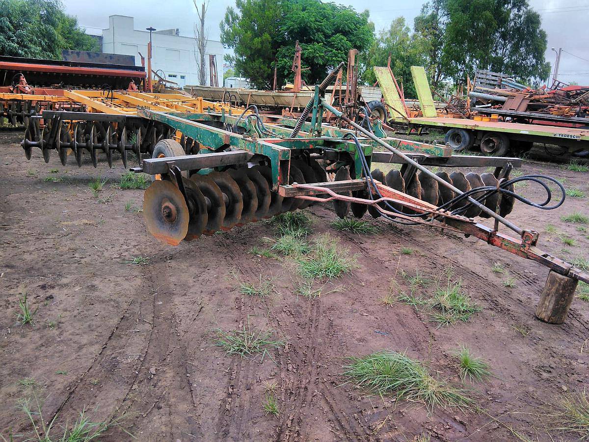 Rastra Desencontrada Apache 44 Discos de 24 Pulgadas