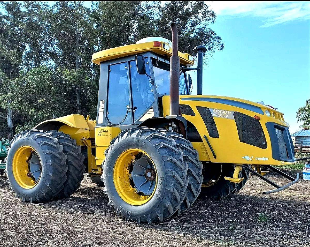 Tractor Pauny 540 Dual 18.4x34 Hidráulico de Centro Cerrado