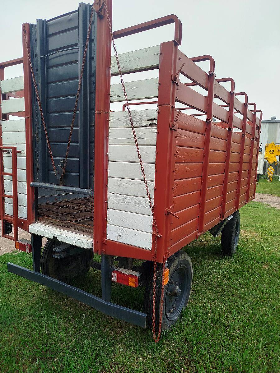 Acoplado Vaquero-cereal Varanda Volcable