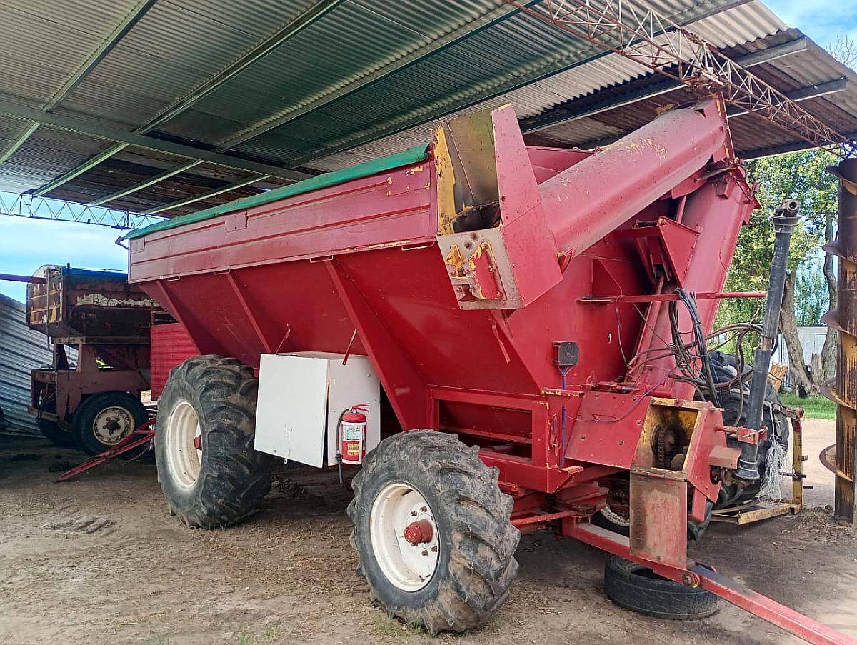 Tolva Autodescargable Ombu - 16 TN