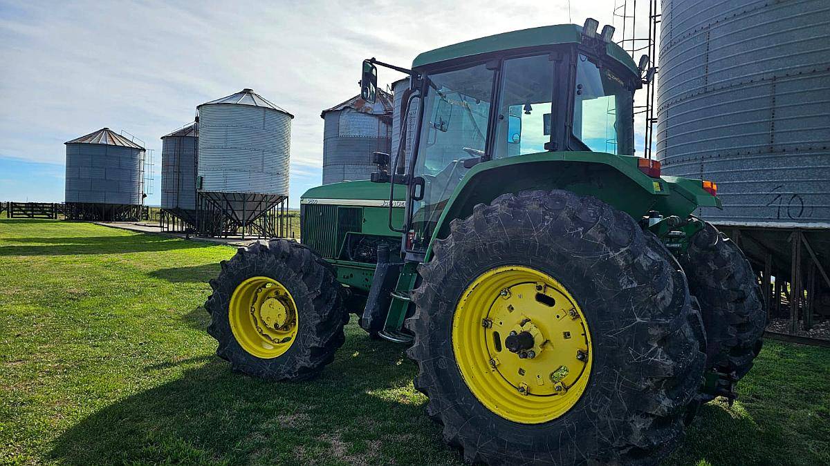 Tractor John Deere 7500