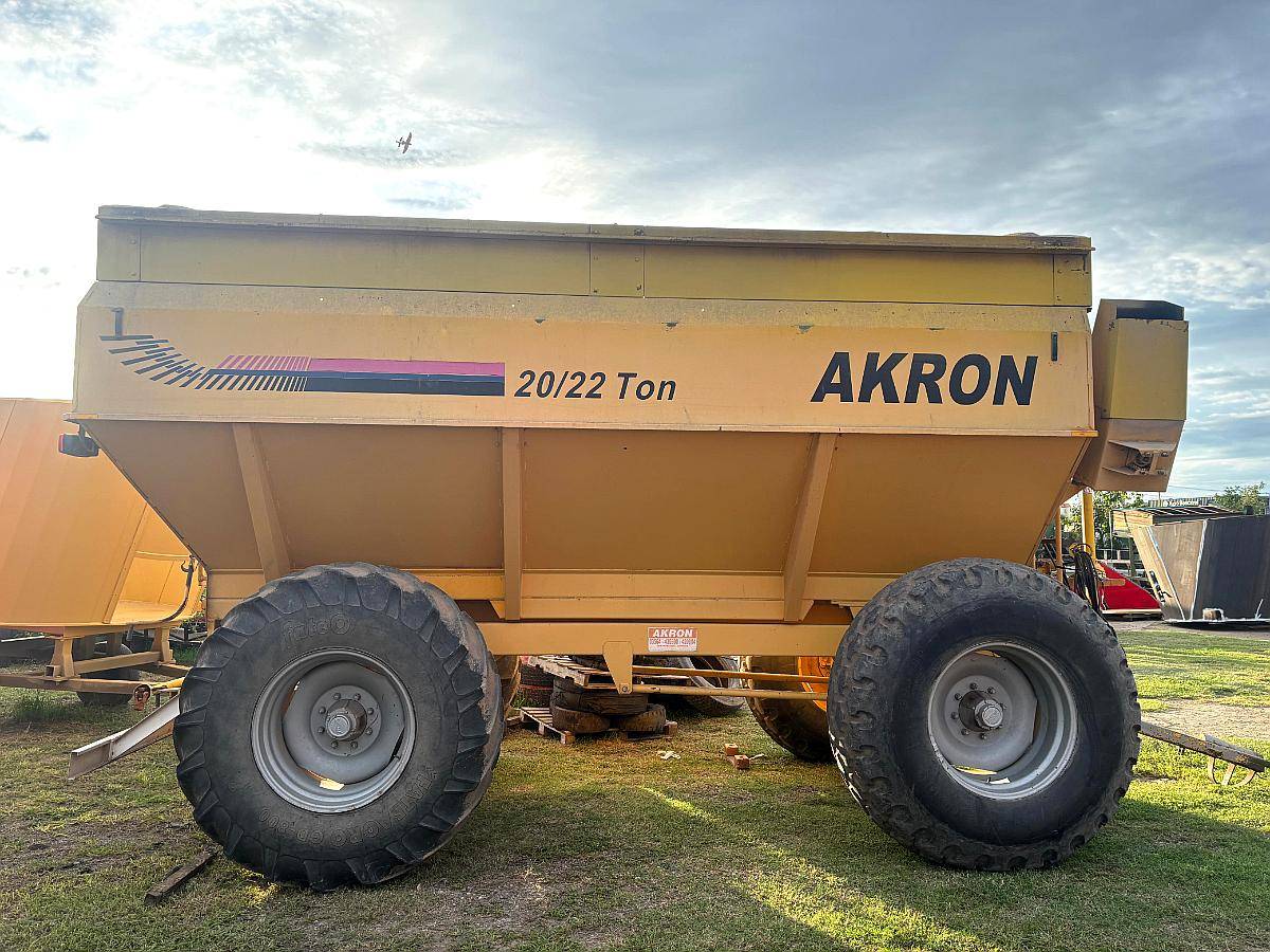 Tolva Marca Akron Modelo TAD 20/22 (tl224)