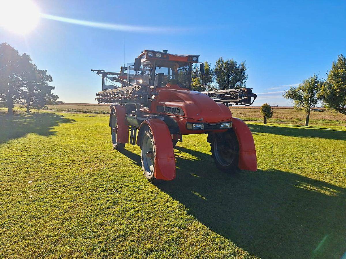 Pulverizadora Favot Modelo F-2600