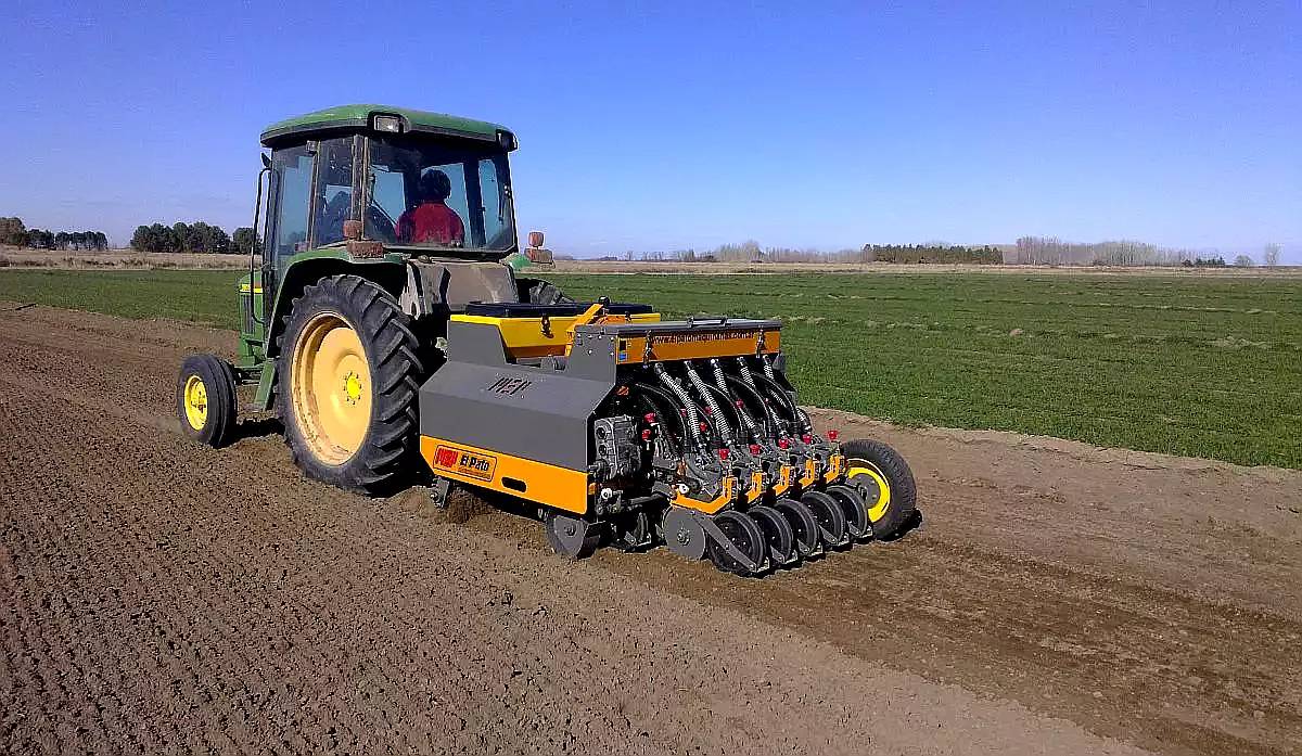 Sembradora de Hortalizas el Pato SH Neumatica