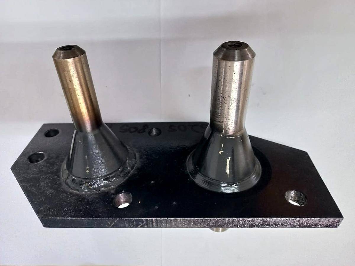Soporte Superior de Cajón 28480081 6205805m91 AA 550 y MF34